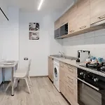 Chanttal Luxury - Fountain Apartment *